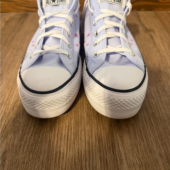 Converse Women Lavender Star Platform Sneakers - Picture 2 of 10